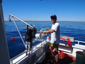 PMCP Researcher Matt Birt ready to deploy a lightweight stereo-BRUV system