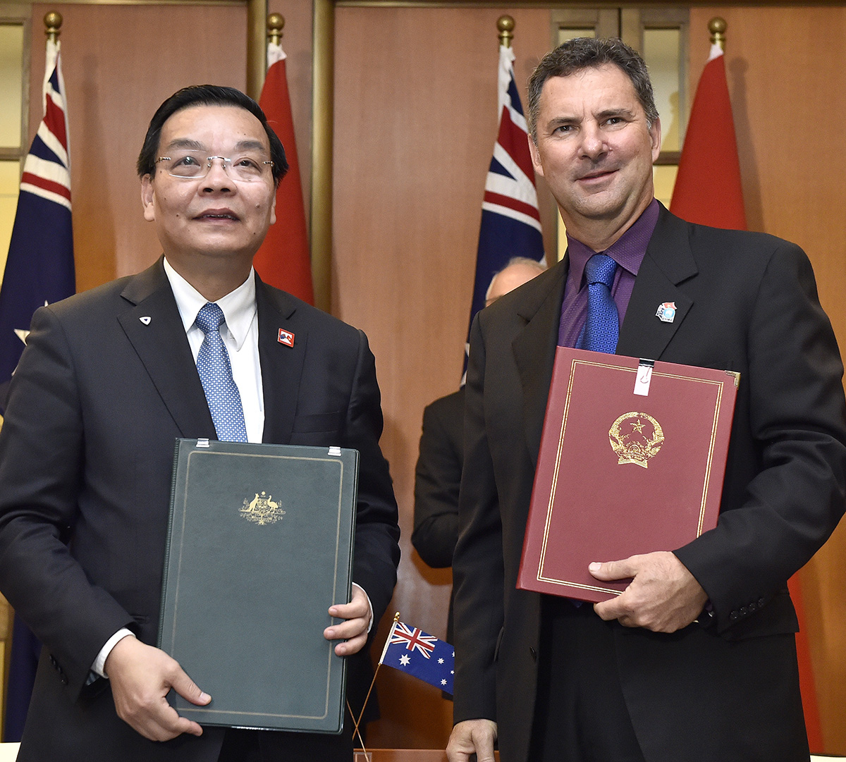 CSIRO and the Ministry of Science and Technology of Vietnam (MOST) signed a Partnership MoU to lay a solid ground for further collaboration in Science, Technology and Innovation to make the best of opportunities brought by Industry 4.0. The signing was undertaken during the official visit to Australia by H.E. Mr Nguyen Xuan Phuc, Prime Minister of Vietnam in March 2018.